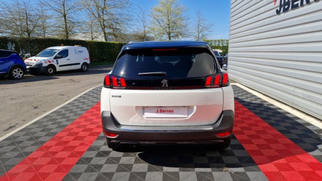 Peugeot 5008 image 2