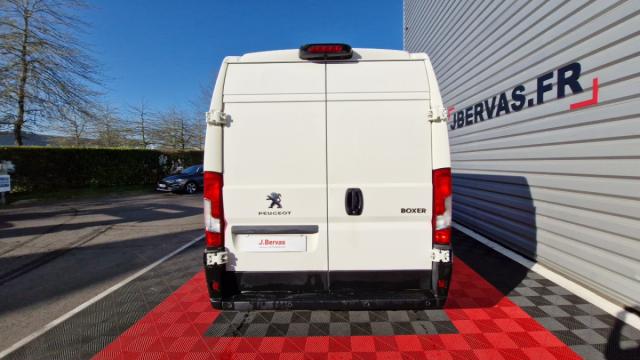Peugeot Boxer image 1