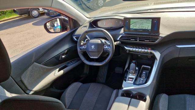 Peugeot 3008 image 3