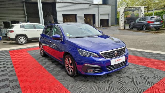 Peugeot 308 image 2