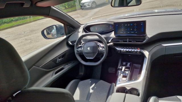 Peugeot 5008 image 1