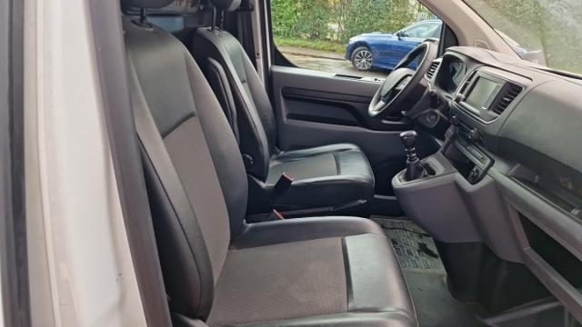 Peugeot Expert image 3