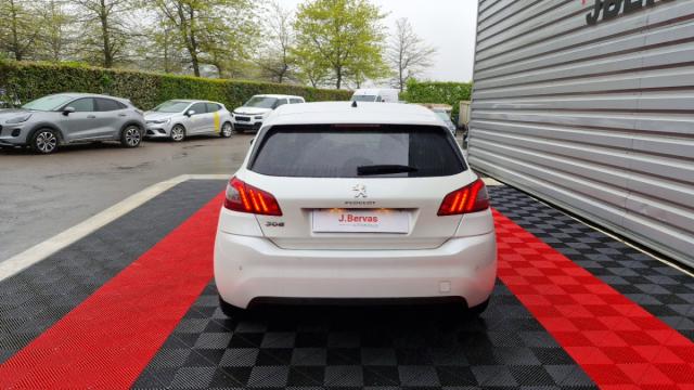 Peugeot 308 image 1