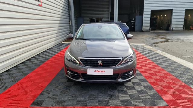 Peugeot 308 image 2