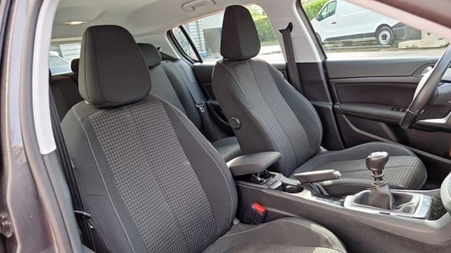Peugeot 308 image 5