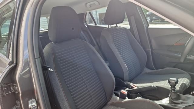 Peugeot 2008 image 7