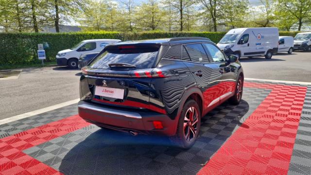 Peugeot 2008 image 1