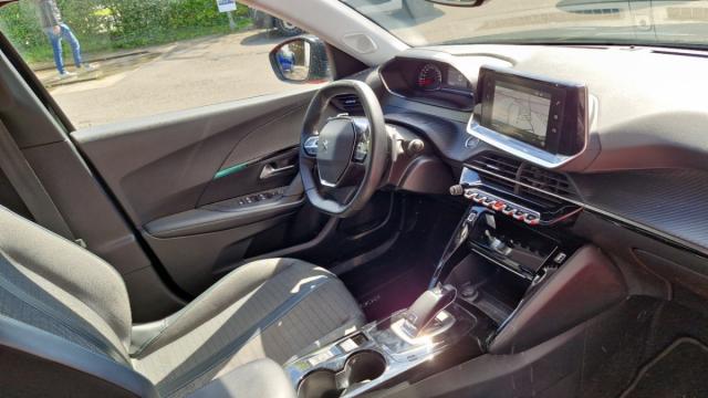 Peugeot 2008 image 7
