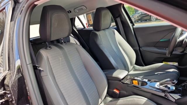 Peugeot 2008 image 7