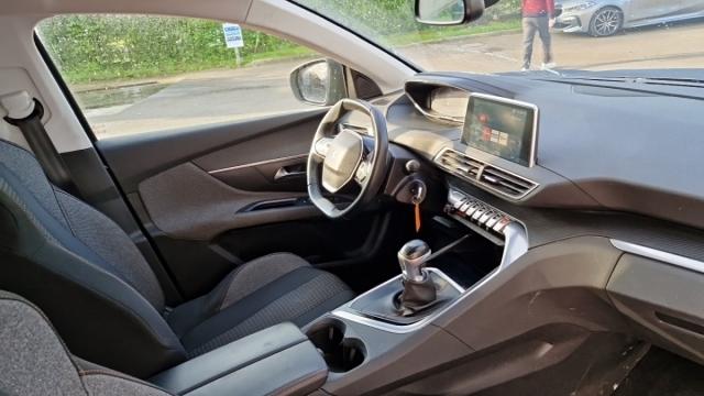 Peugeot 5008 image 7
