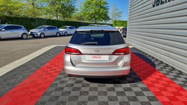 Opel Astra Sports Tourer image 7