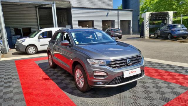 Volkswagen T-Roc image 3