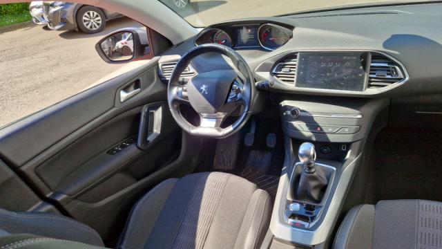 Peugeot 308 image 8