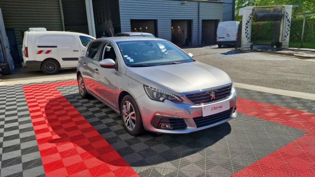 Peugeot 308 image 2