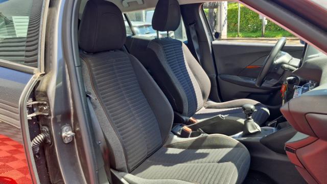 Peugeot 2008 image 3