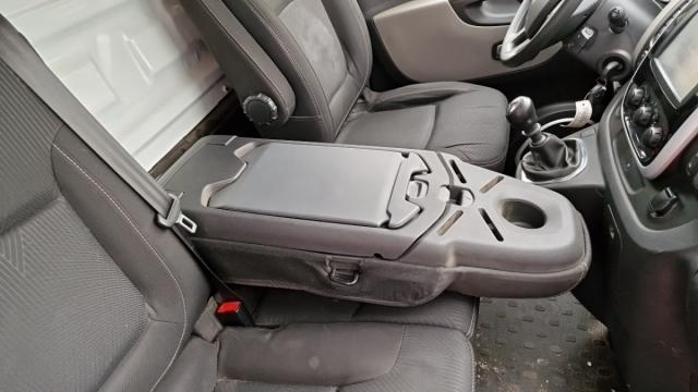 Renault Trafic image 1