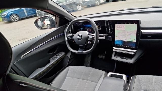 Renault Mégane E-Tech image 6