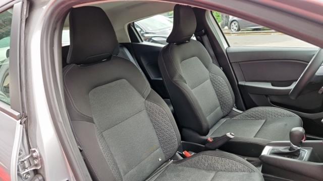 Renault Clio image 6