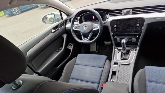 Volkswagen Passat Sw image 2