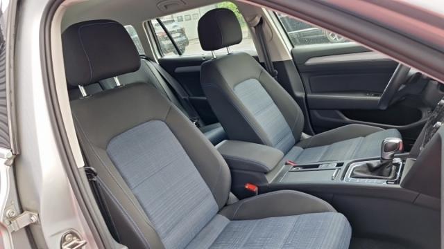 Volkswagen Passat Sw image 6