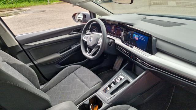 Volkswagen Golf Sw image 2