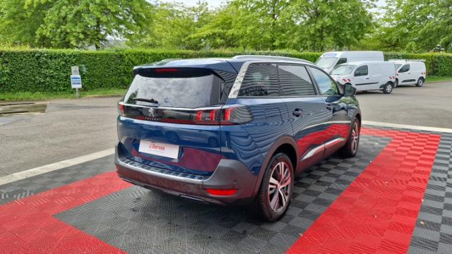 Peugeot 5008 image 9