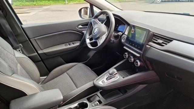 Renault Captur image 2