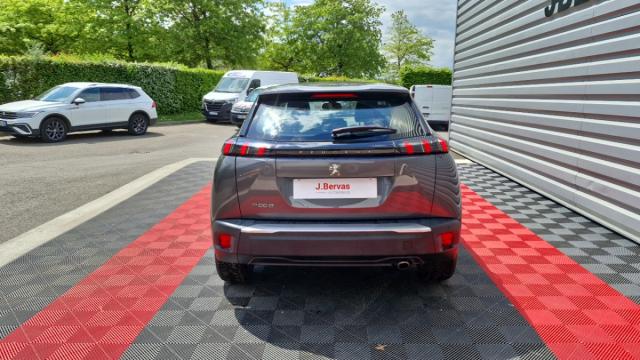 Peugeot 2008 image 2