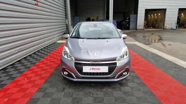 Peugeot 208 image 6