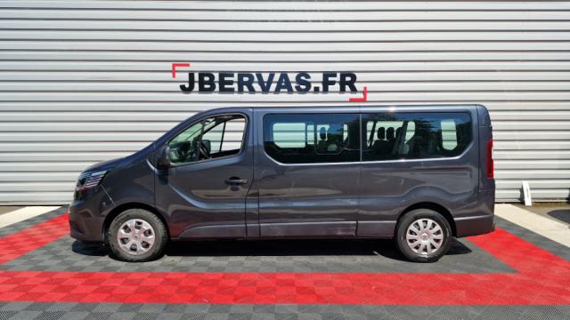 Renault Trafic image 2