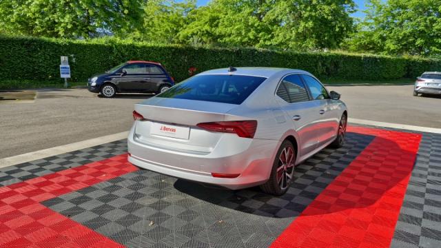 Skoda Octavia image 9