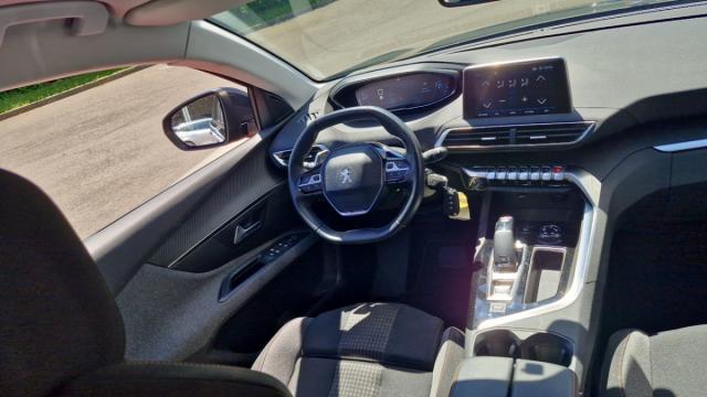 Peugeot 5008 image 6