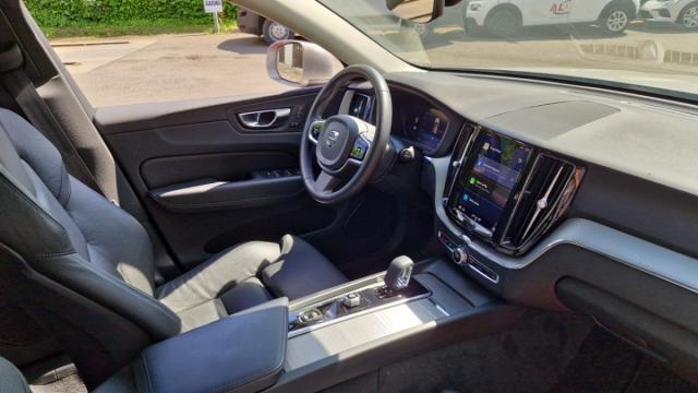 Volvo Xc60 image 2