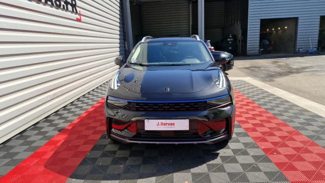 Lynk & Co 01 image 1