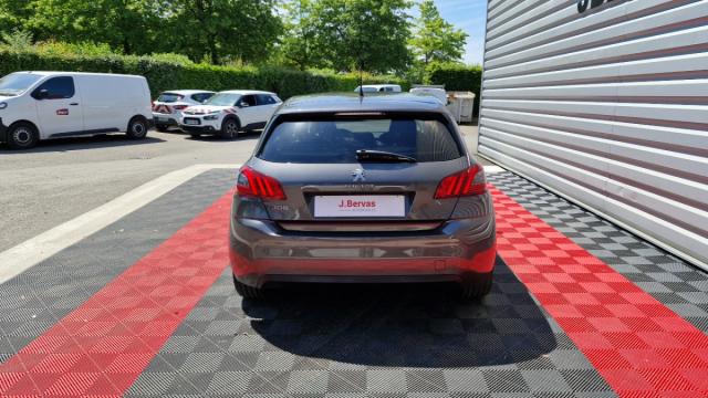 Peugeot 308 image 8