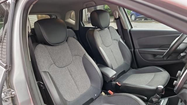 Renault Captur image 2