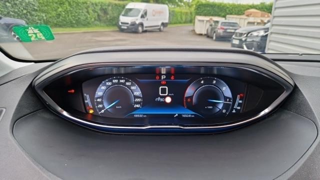 Peugeot 3008 image 8