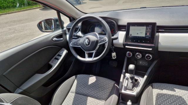 Renault Clio image 2