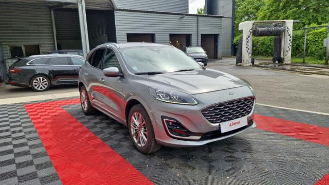 Ford Kuga image 2