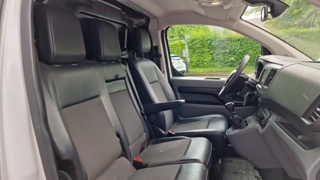 Peugeot Expert image 1