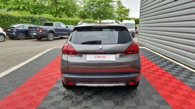 Peugeot 2008 image 8