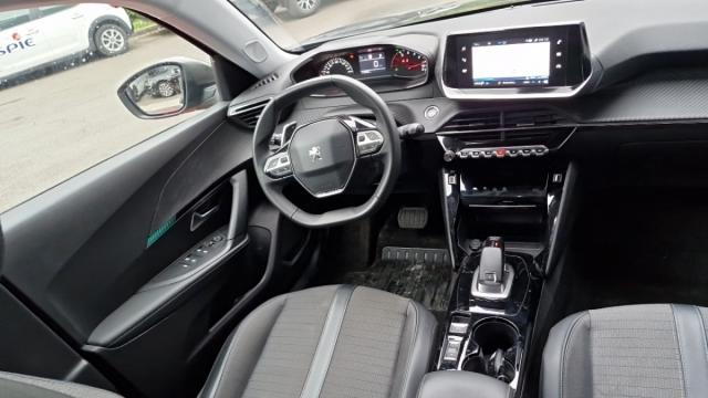 Peugeot 2008 image 6