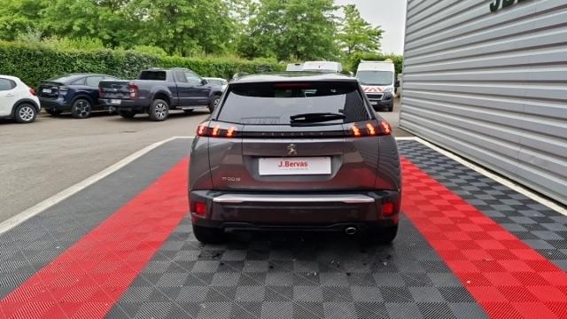 Peugeot 2008 image 9