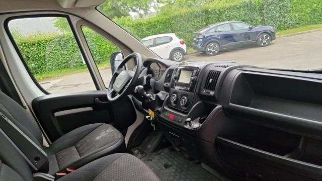 Peugeot Boxer image 1