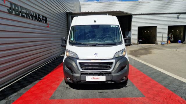 Peugeot Boxer image 1
