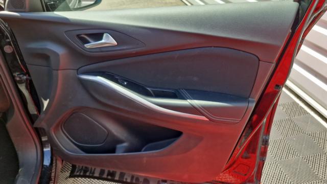 Opel Grandland X image 2