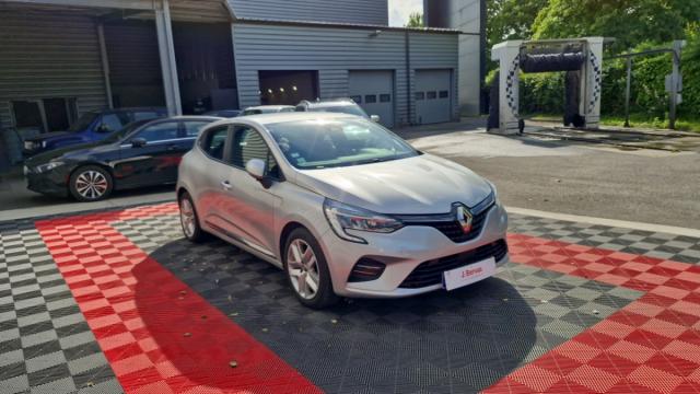 Renault Clio image 9
