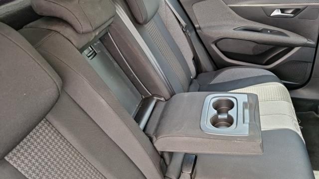 Peugeot 3008 image 6