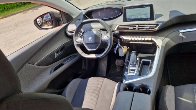 Peugeot 3008 image 8