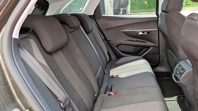 Peugeot 3008 image 2